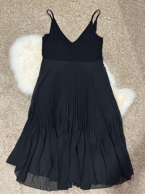See You Monday Black Spaghetti Strap Backless Pleated Midi V Neck Dress Size M